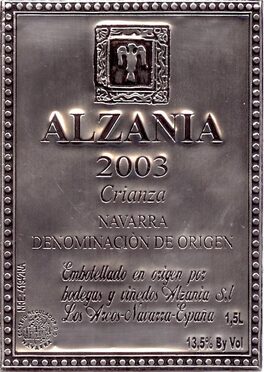 Alzania Crianza Red Wine